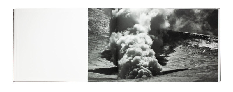 中西敏貴写真集　オプタテシケ •Land of Fusion(地と記憶) 地と記憶 - 中西敏貴 | shashasha 写々者 - 写真集とアートブック